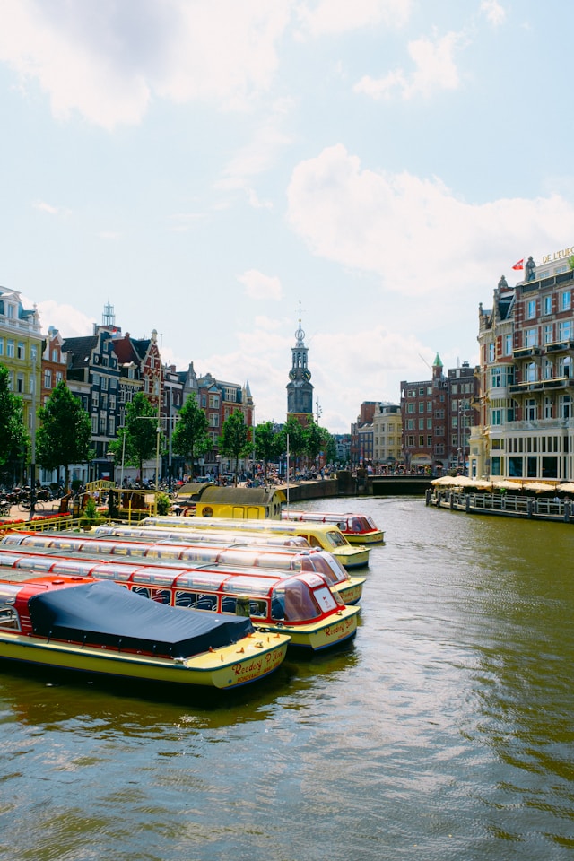De mooiste routes voor een onvergetelijke groningen boottocht